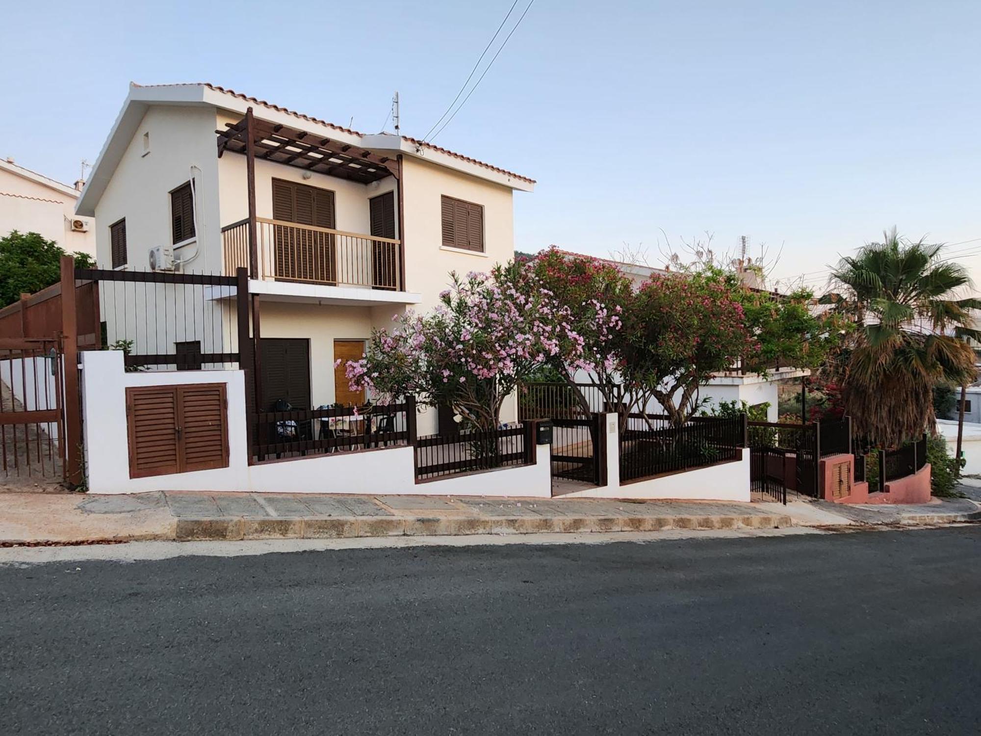 Serena Vacation Home Pomos Extérieur photo